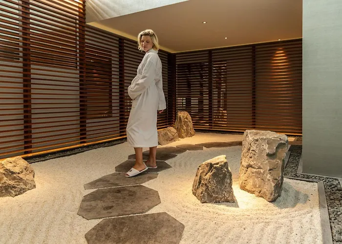 Hotel Okura Amsterdam - The Leading Hotels Of The World